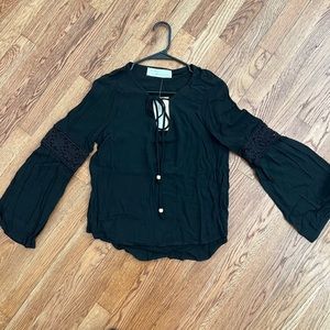 Vintage Havana | Black blouse